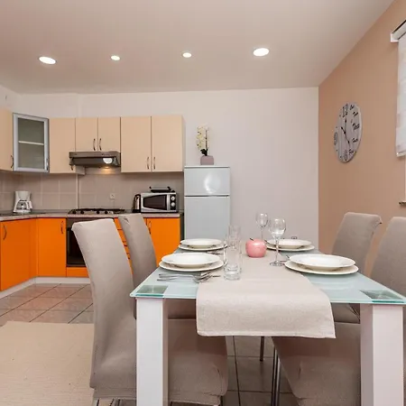 La Natalli Apartman Baška